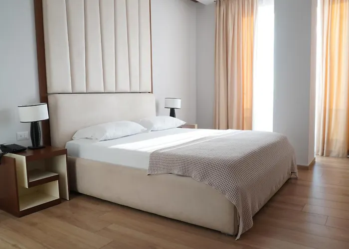 Hotel Miami Ii Golem (Tirana)