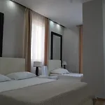 Miami Ii Hotel Golem (Tirana)