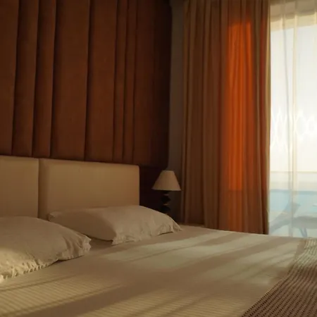 Miami Ii Hotel 4*